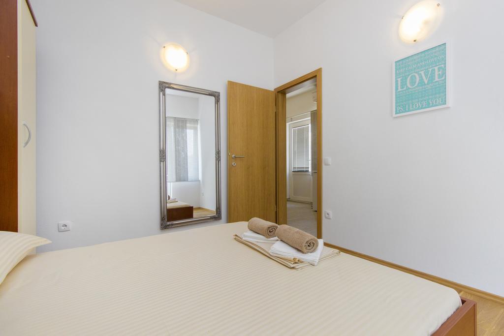 Apartment Zoran Pirovac